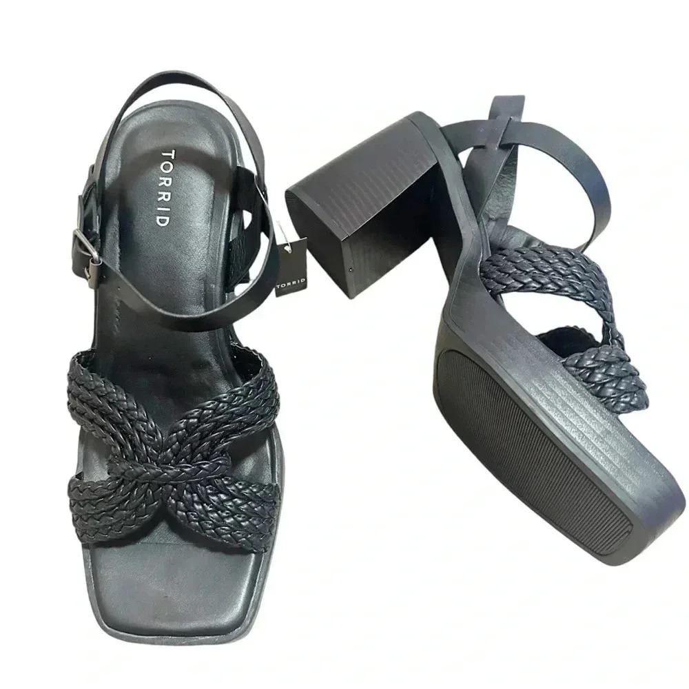 NWT Torrid • Black Crisscross Platform Heel Sandal Size 10.5 Wide Width - Picture 6 of 15